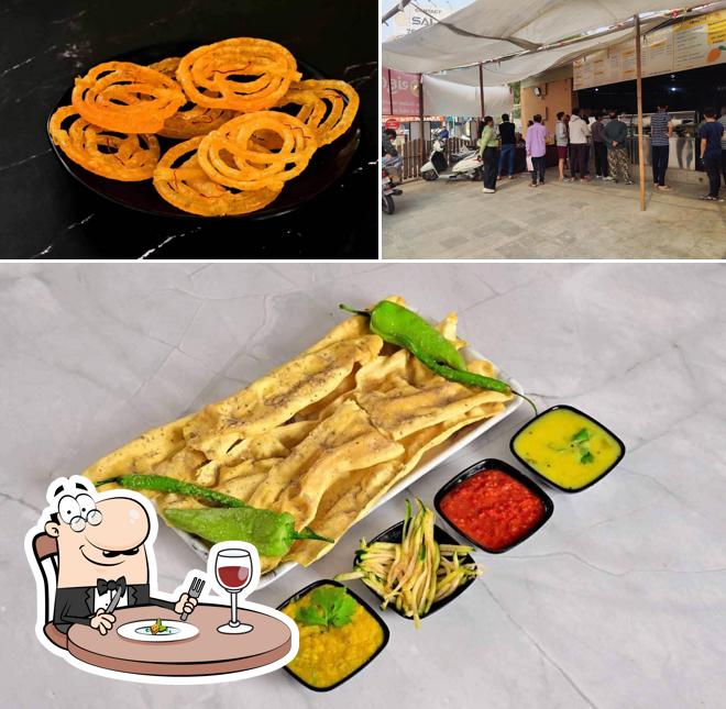 The picture of food and exterior at Chandubhai Gathiyawala