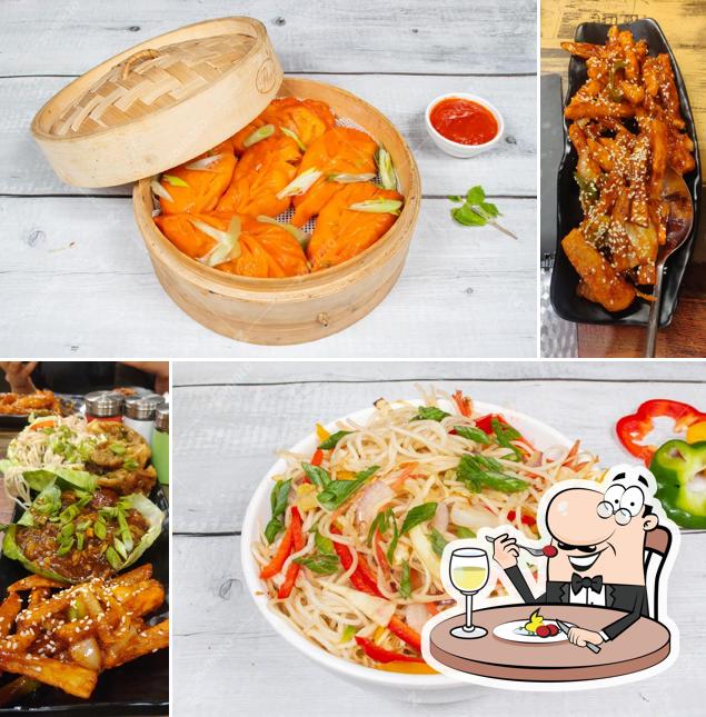 Food at Retro Thrill Cafe