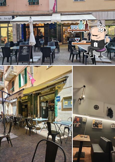 Siediti a un tavolo di Gramsci Bar & Bistrot