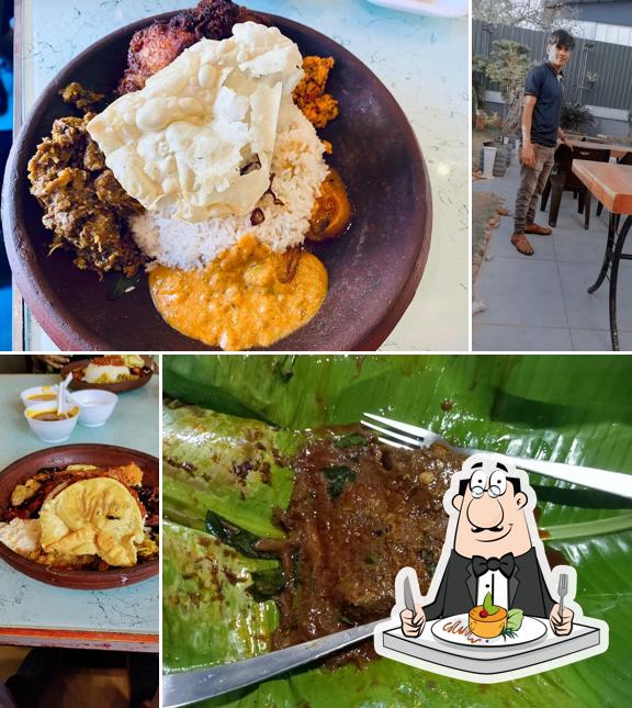 Food at Paramount Restaurant