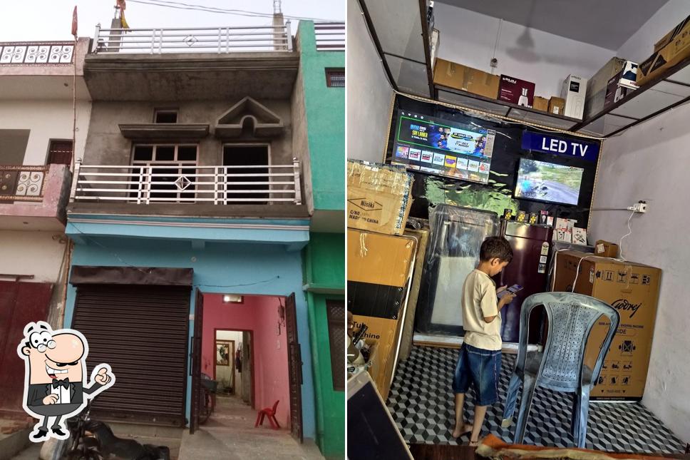 Shukla tiffin center