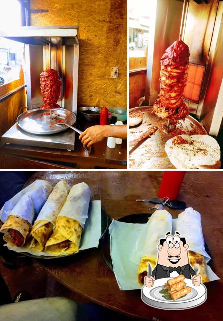 Spring rolls at Shawarma Roll Cafe