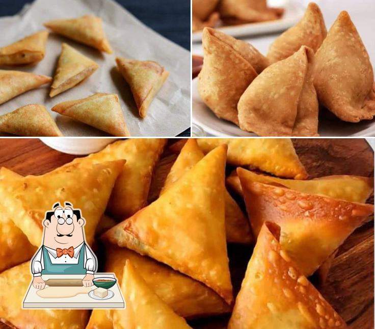Samosa at Geeta Samosa Center