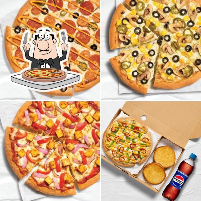 Order pizza at Pizza Hut Ramnik Chowk, Kapurthala