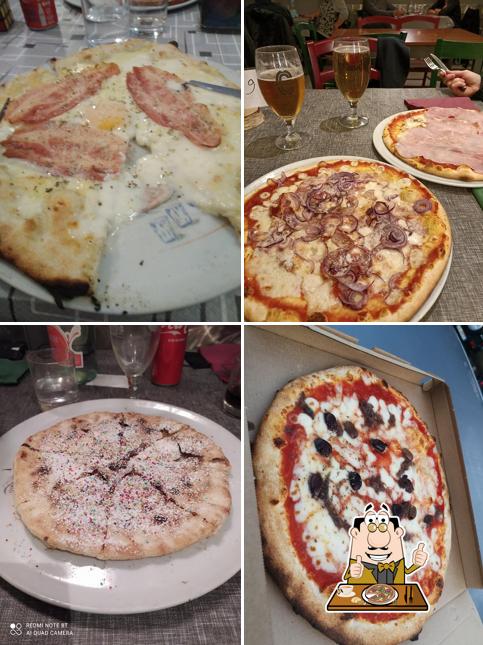 Prenditi una pizza a Pizzeria ristorante odissea