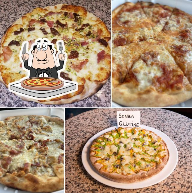 Ordina tra le svariate varianti di pizza