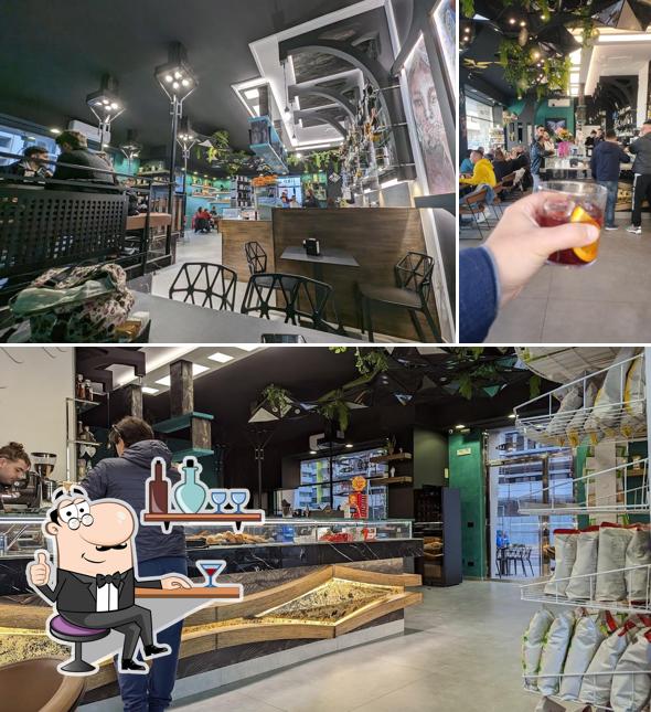 Gli interni di Papè Coffee Lab