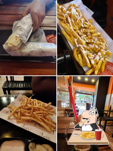 French fries at Shawarmashi
