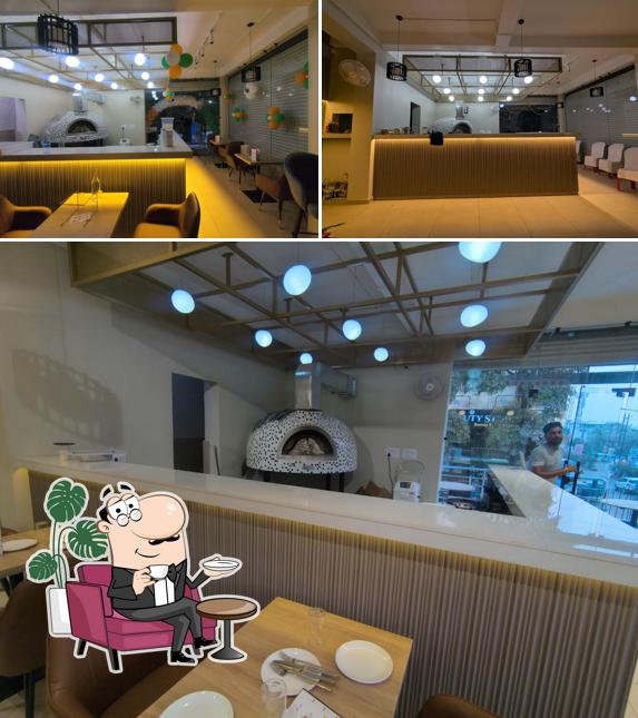 The interior of Pizzeria da PS