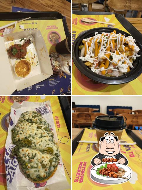 Food at Kulcha Patola