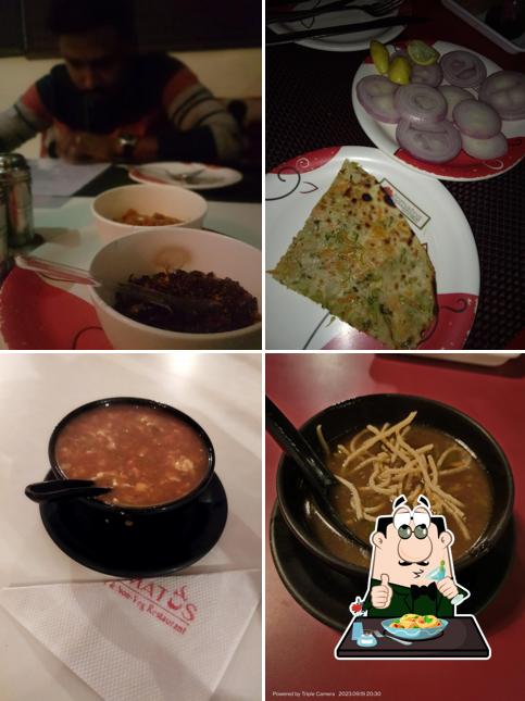 Food at TOMATOS