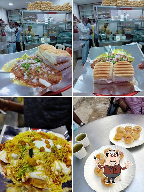 Food at Sudha Chat
