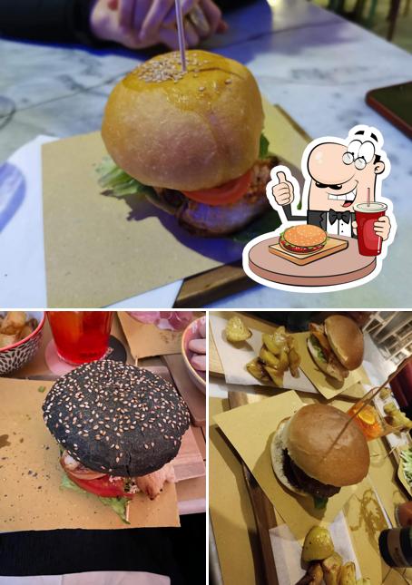 Ordina un hamburger a bardamù