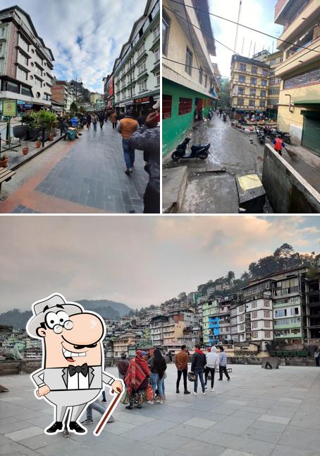 The exterior of Aslam Biryani halal food