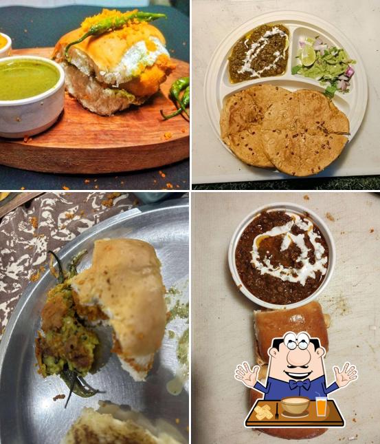 Food at Bombay 2 Amritsar [ Vada Pav Wale ]