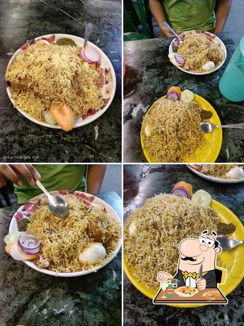 Pad thai at Dada Boudi Fast Food (দাদা বৌদি ফাস্ট ফুড)