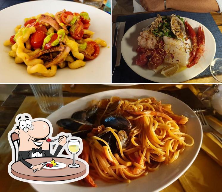 Platti al Ristorante Suruq