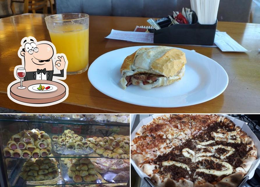 Sanduíche de carne de porco desfiada em Saborella - Riacho Fundo II