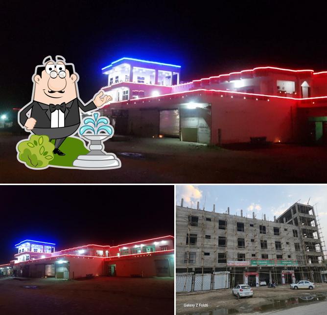 Check out how Shree karni palace looks outside