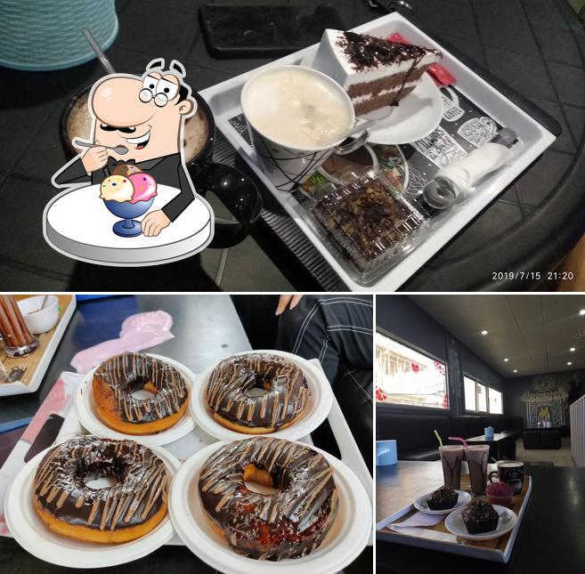 TD's Cafe, provides a selection of desserts