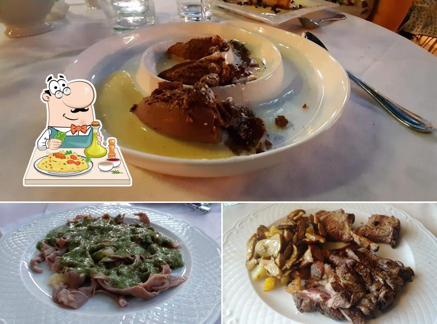 Platti al Trattoria detta del Bruxaboschi