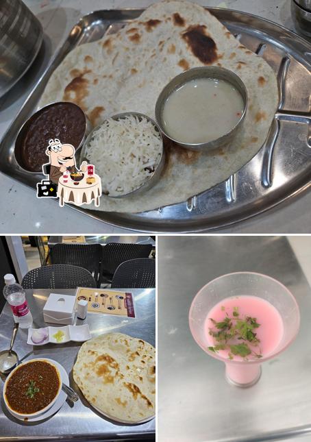Food at Vadhiv Akkha Masoor