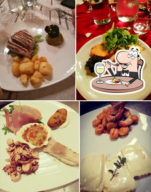 Cibo al Trattoria Pizzeria Mezzaluna
