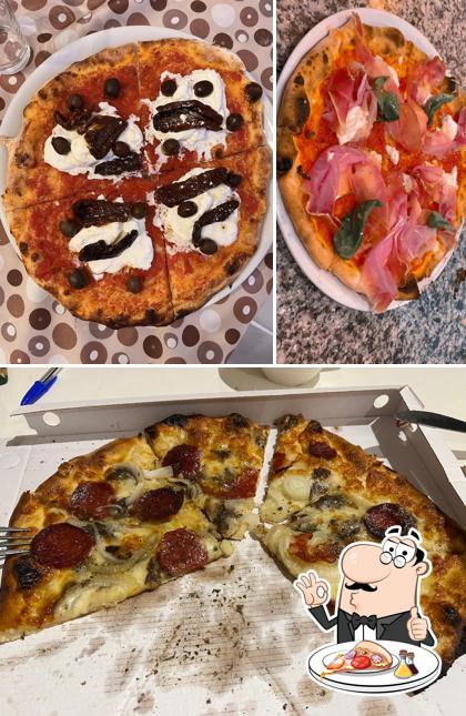 Ordina tra le molte varianti di pizza