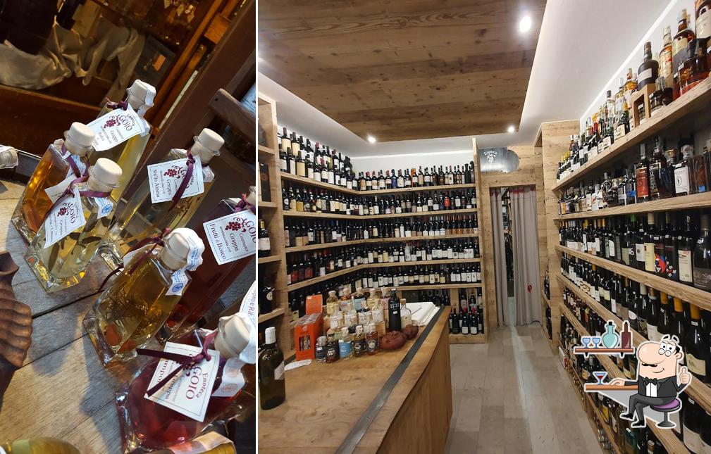 Gli interni di Enoteca Goio