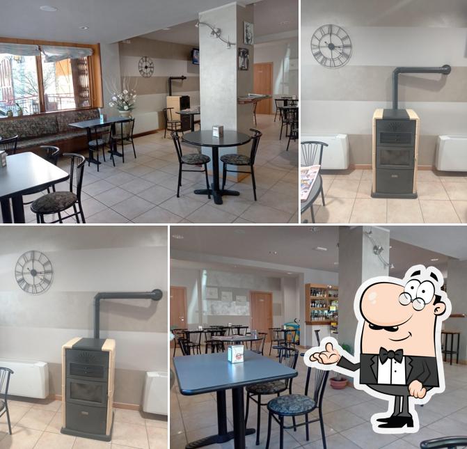 Siediti a un tavolo di Bar Faeto