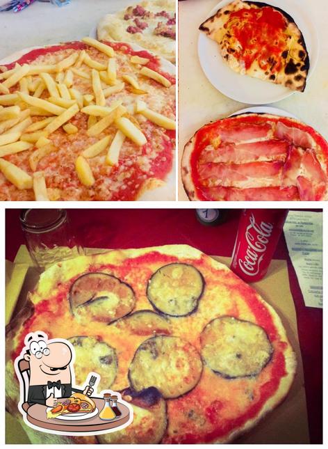 Ordina una pizza a Locanda La Rotonda Di Gioffredi Tiziano E. Snc