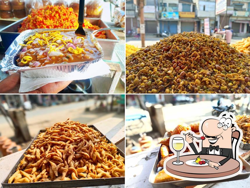 Meals at DHARA CAFE