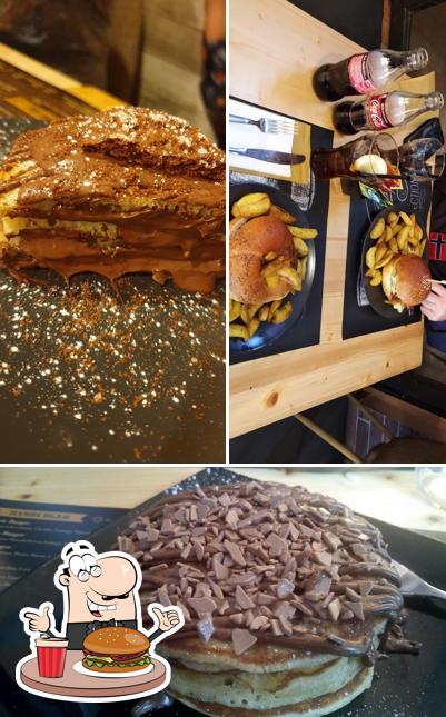 Prova un hamburger a Di Lella Bakery