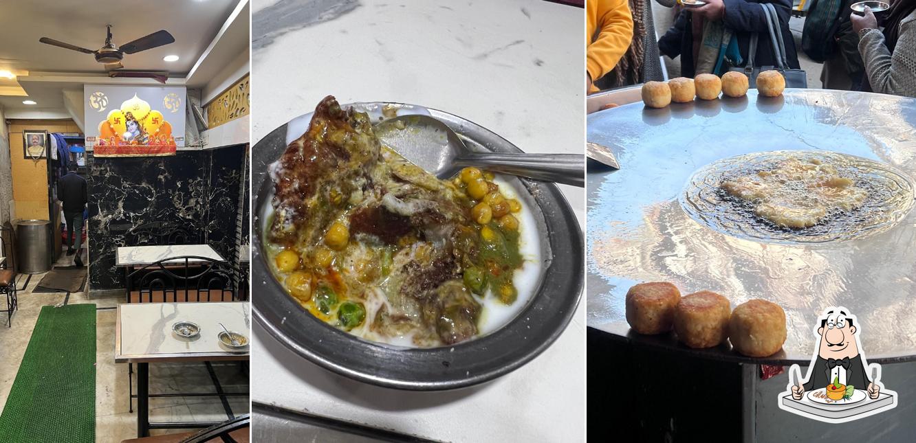 Food at Meerut Chaat Bhandar