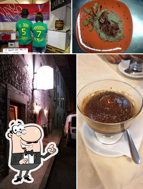 Guarda gli esterni di La Quercia