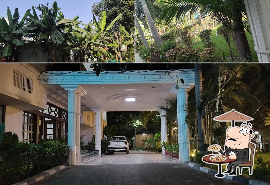 Check out the exterior of Paramount Inn