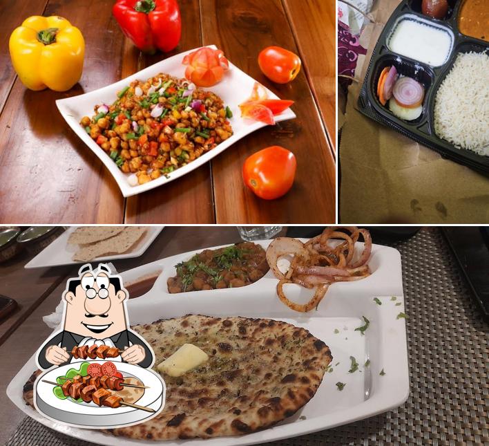 Food at Amritsari Haveli Lucknow