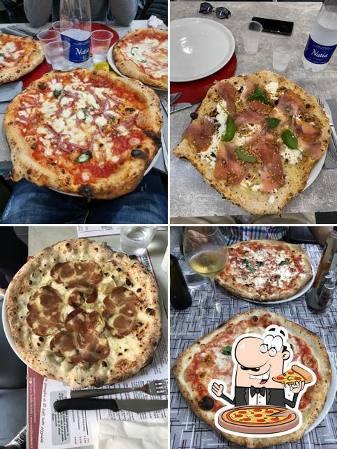 Scegli una pizza a Pizzeria Sorbillo