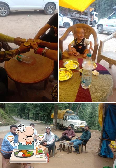 This is the image depicting food and exterior at Aunty's of Narkhanda-A Traditional Food Joint