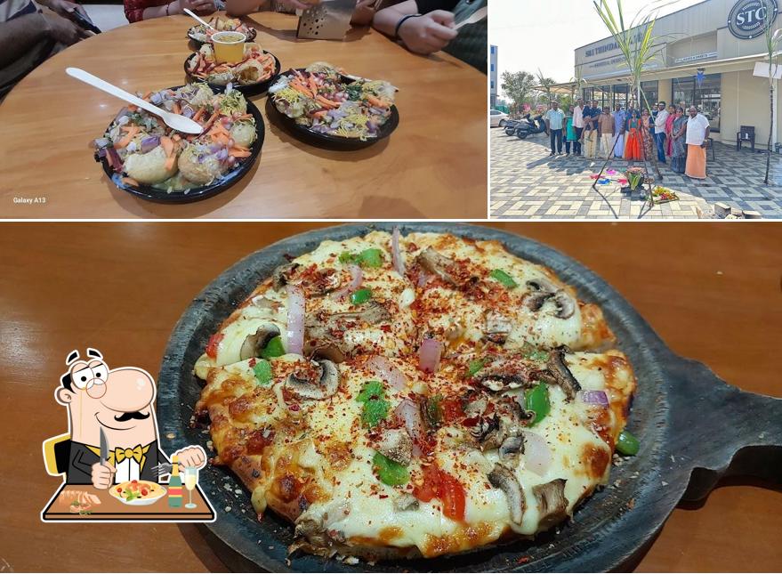 The image of food and exterior at Sri Thindal Cafe