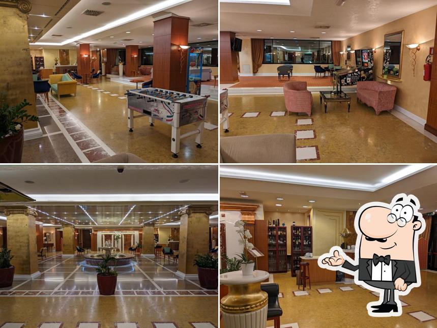 Siediti a un tavolo di SHG Hotel Antonella