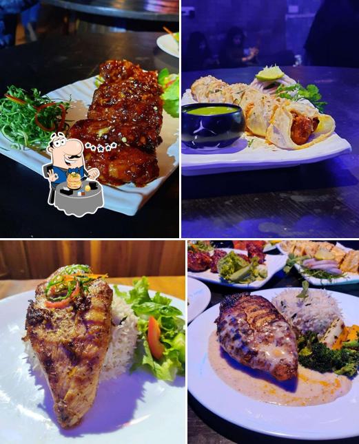 Food at The 2/7 Lounge