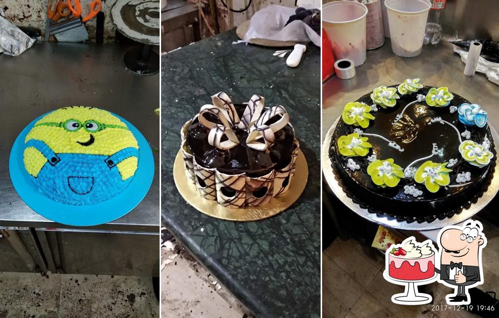 Here's a photo of Hardit's Bakewell Bakers