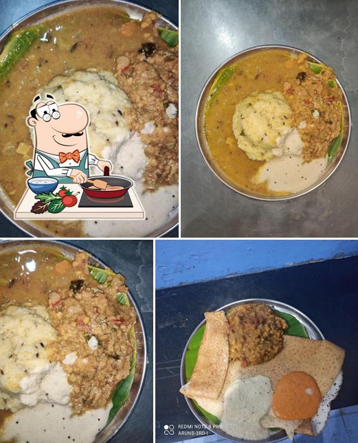 Chicken curry at Sri Monisha Tiffin Centre