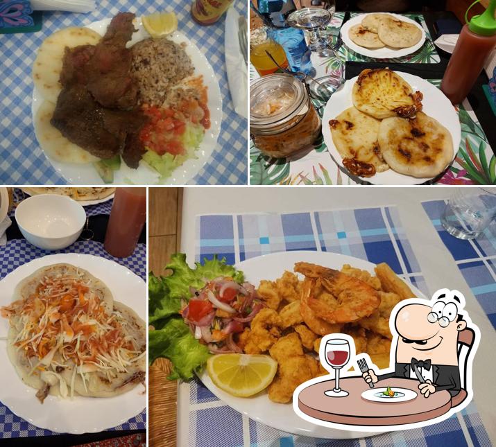 Cibo al Pupuseria Costa Azul
