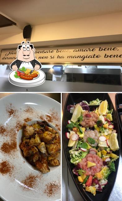 La cibo e esterno del ristorante