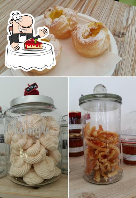 Ordina uno dei dessert Ordina uno dei dessert