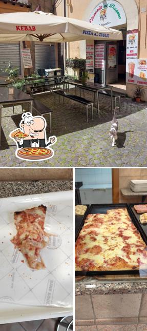 Scegli tra le molte varianti di pizza