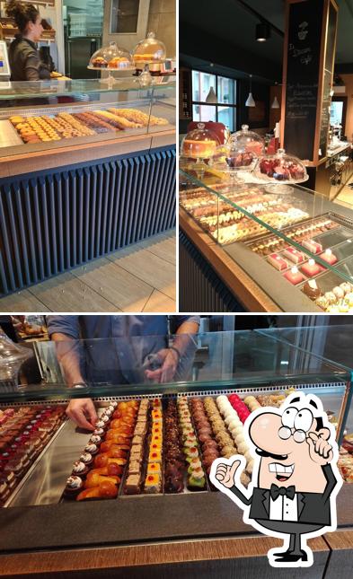 Siediti a un tavolo di Dream Café