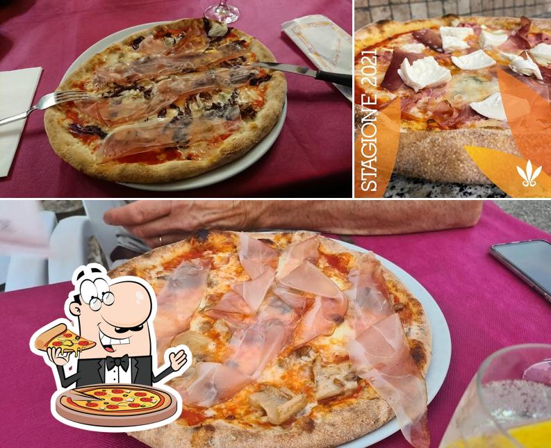 Ordina tra le svariate varianti di pizza